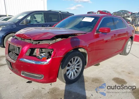 2013 Chrysler 300 Motown z USA, uszkodzony, nr VIN 2C3CCAAG9DH569280